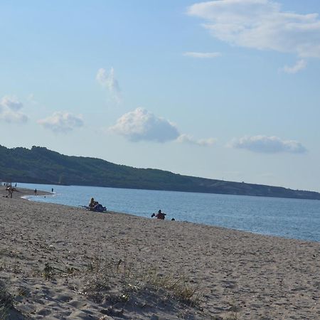 Miramare Struttura Sulla Spiaggia Platamona Exterior foto
